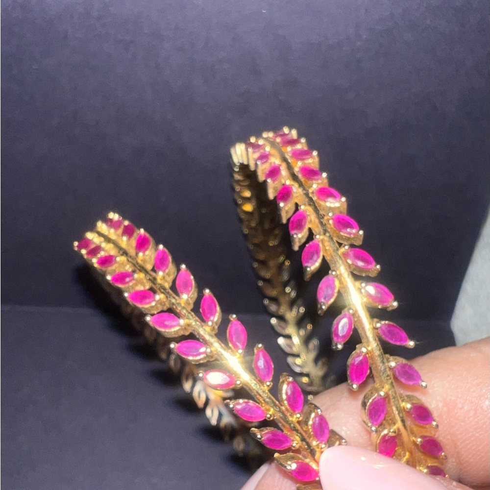 Elegant Gold and Pink Leaf Design Bangles with simulated rubies - pair - Picture 2 of 5